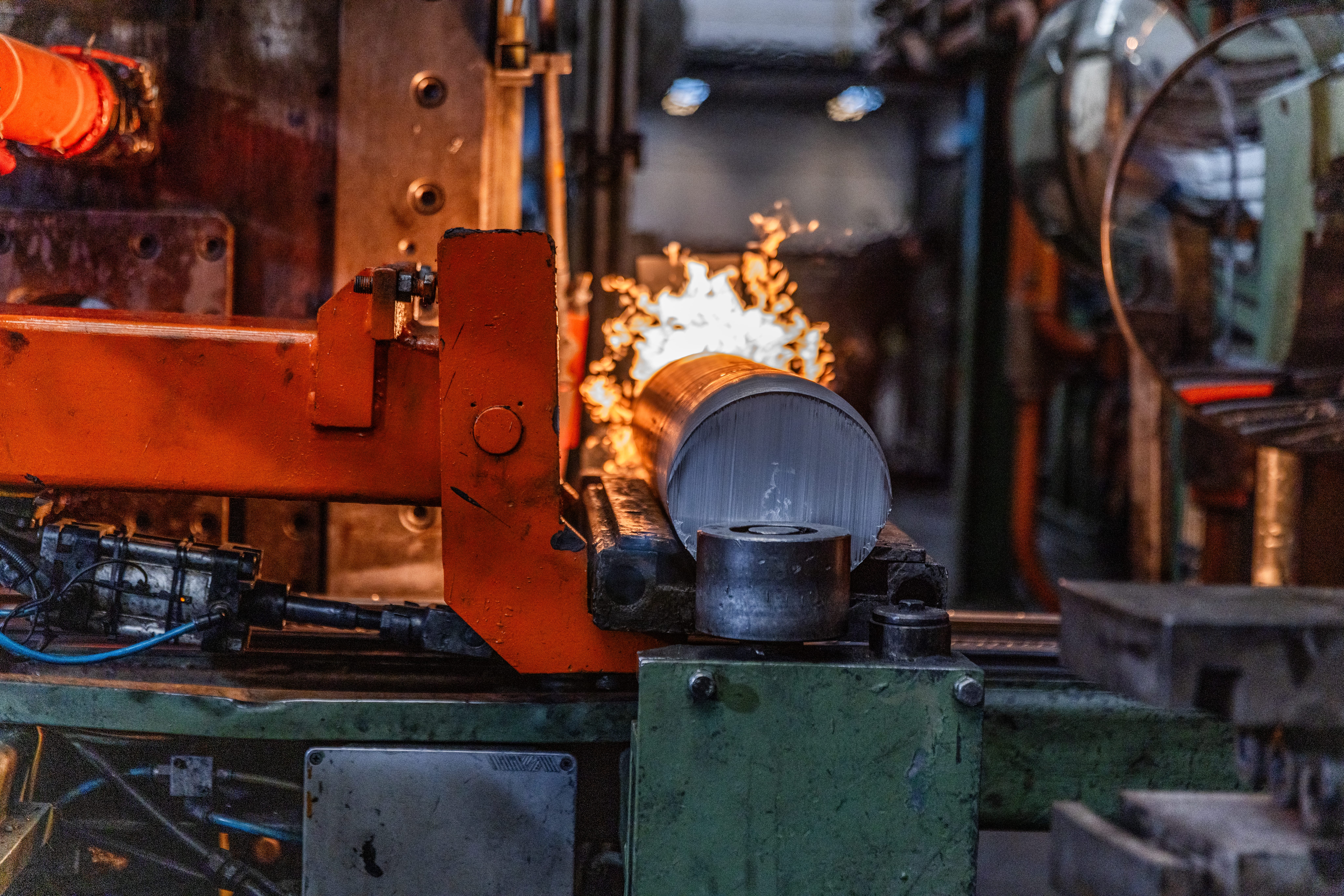 Alumax: Excelência em Perfis de Alumínio para a Indústria Brasileira